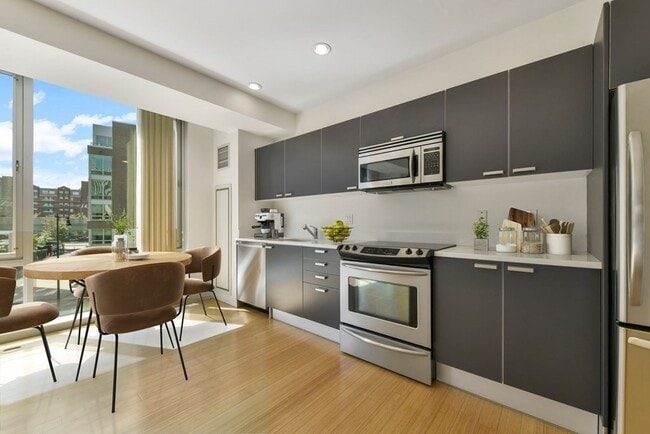 Building Photo - 2 Earhart St Unit 324