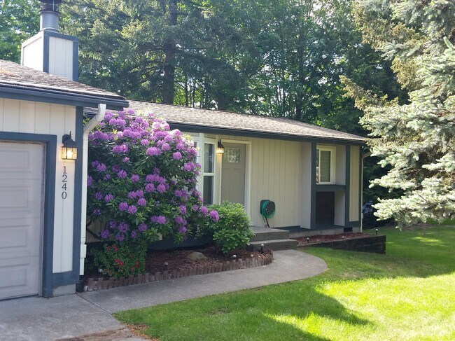 Photo - 1240 NE McWilliams Rd