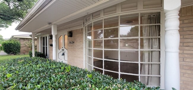 Photo - 5624 Woodway Dr
