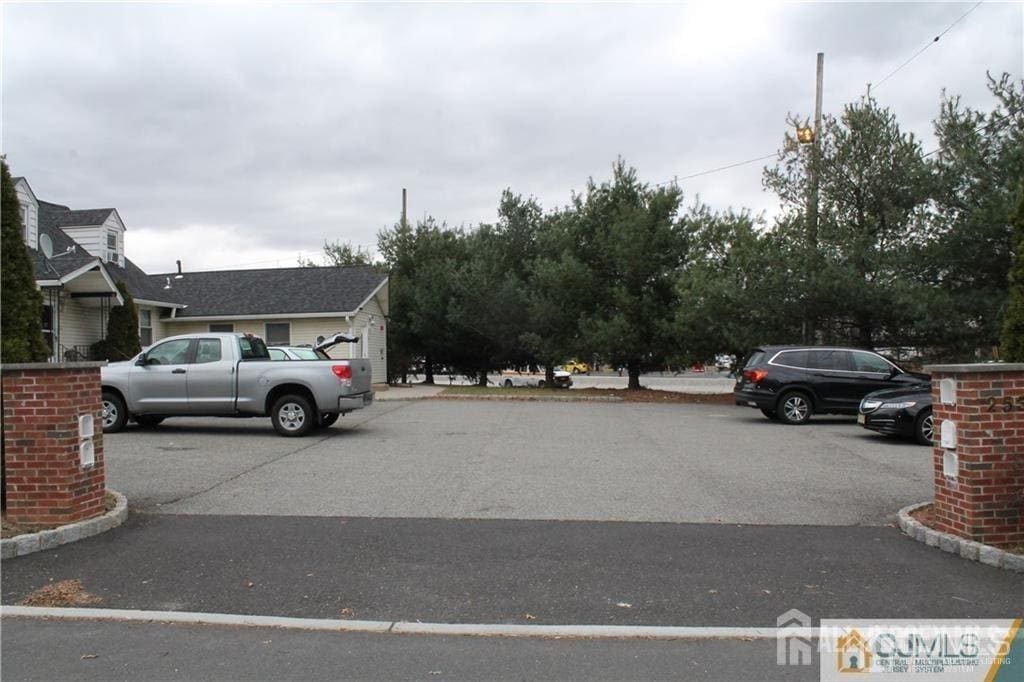 Photo - 323 9th St