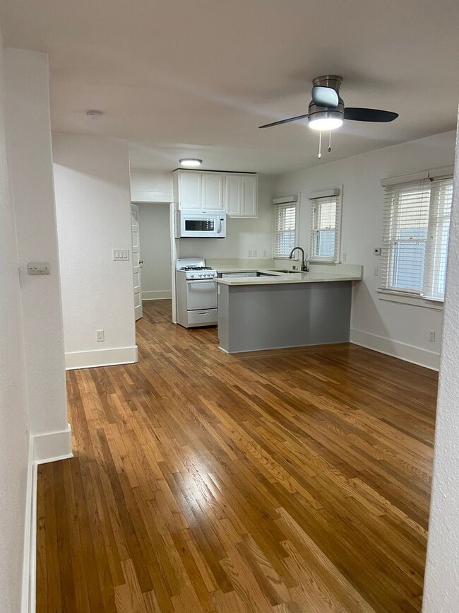 Photo - 320-326 Cherry Ave Unit 320