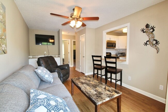 Photo - 1315 Bradley Dr