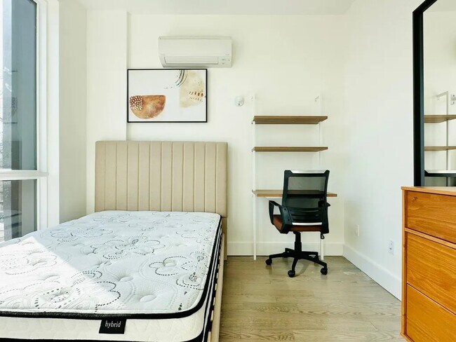 Furnished room/NOT APARTMENT