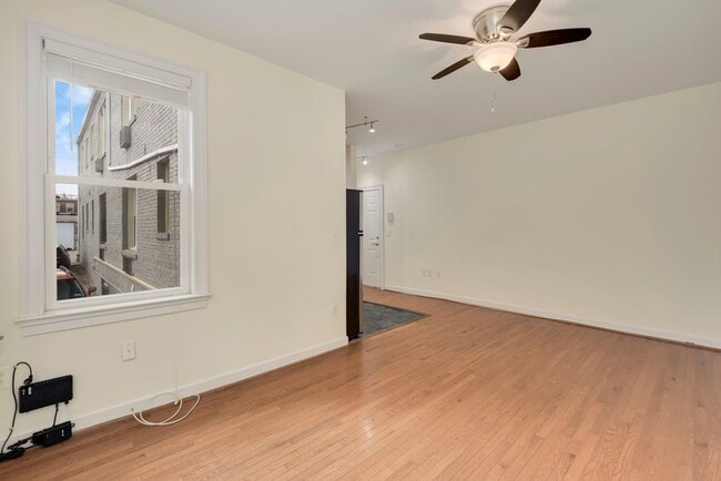 Photo - 1815 A St SE Unit 203
