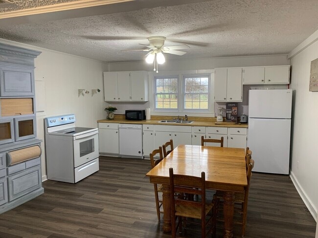 Photo - 4250 Louis Draughon Rd