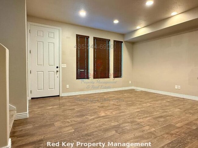 Photo - 6817 Bowker Dr