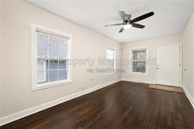Photo - 2206 E 58th St