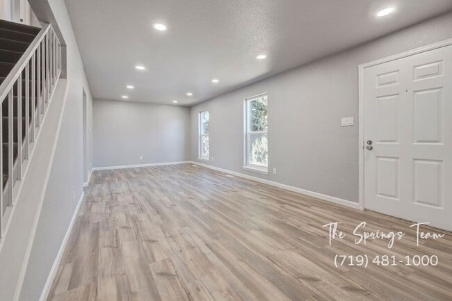 Photo - 6460 Bugle Dr