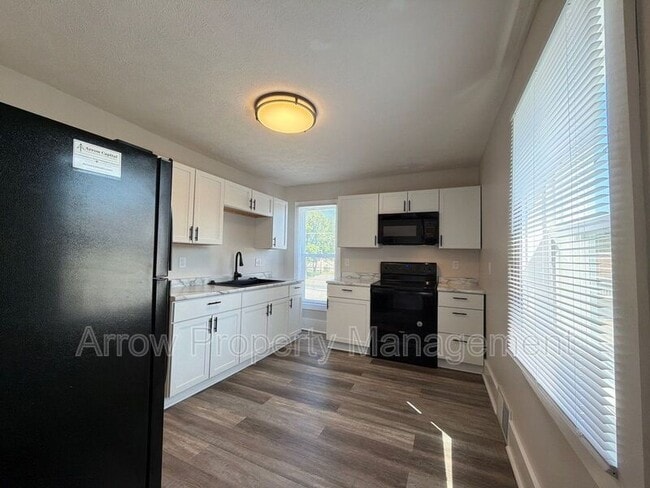 Photo - 926 A St Unit D
