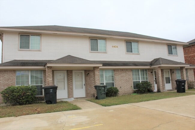 Building Photo - 4404 Abigail Dr Unit A - 4404 Abigail