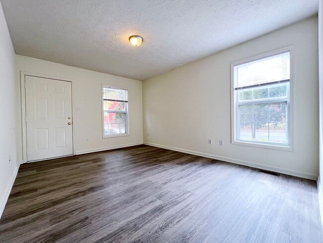 Photo - Two Bedroom Townhouse - 1.5 Baths - Spring Garden Triplex Unit 2200-A