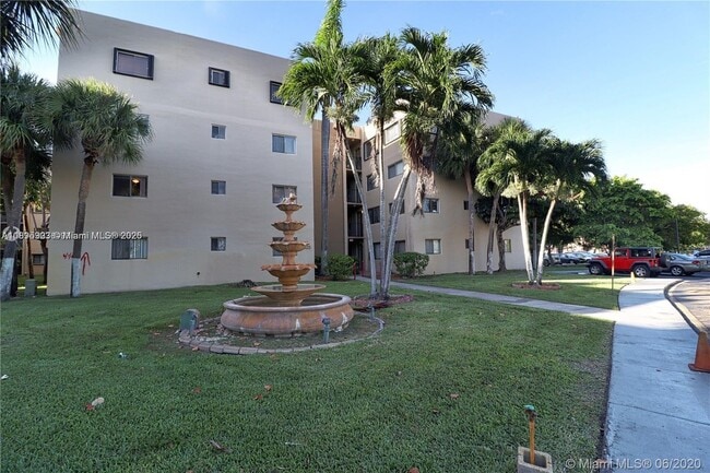 Photo - 8625 NW 8th St Unidad 317