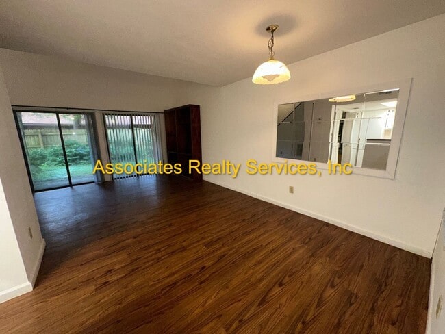 Photo - Charming 2 Bedroom, 2 Bath Home Near Veteran’s Park – A Must See! Unit B