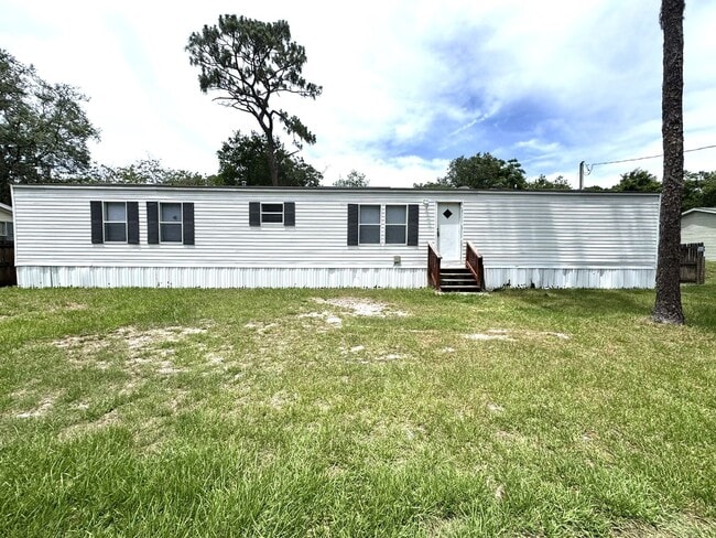 3 Bedroom / 2 Bathroom Westside Mobile Home - 3 Bedroom / 2 Bathroom Westside Mobile Home