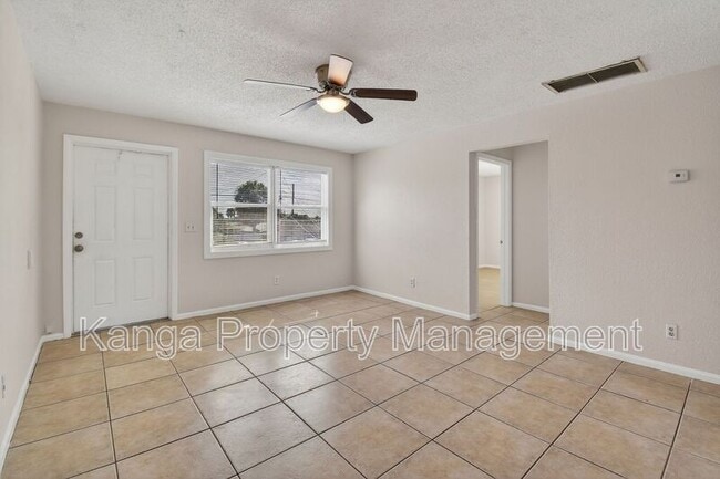 Photo - 1618 W 26th Ct Unidad D