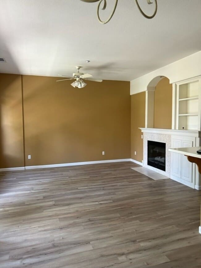 Photo - 2805 Garibaldi Ave