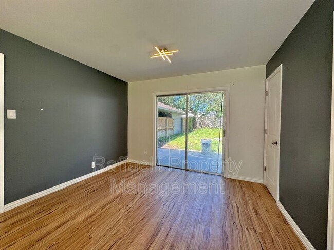 Photo - 3901 Wood St