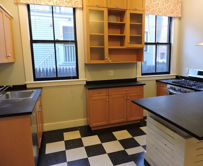 Photo - 3.0 bedroom in Cambridge Massachusetts 02138 Unit SF