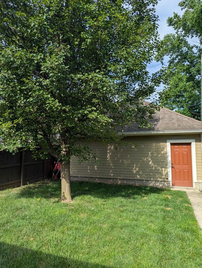 Building Photo - 5105 E North St Rental