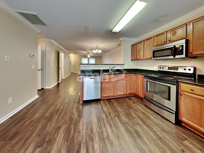 Photo - 23 Lake Shore Blvd