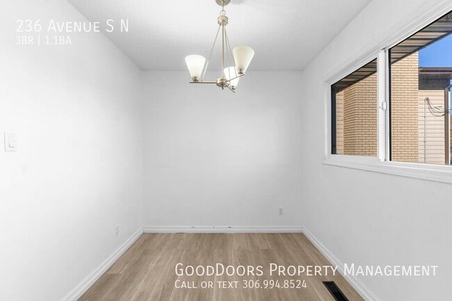 Photo - 236 Avenue S North