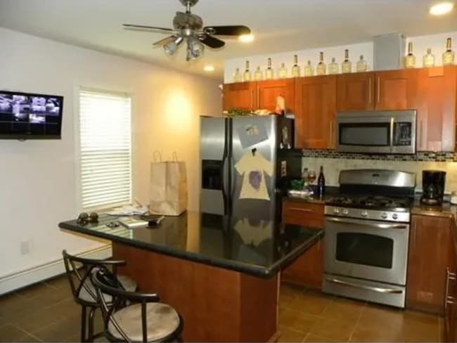 Photo - 85 Seymour St Townhome