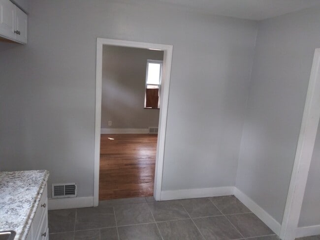 Photo - 3 Bed/1 Bath - Single Family Brick Home - Available now!