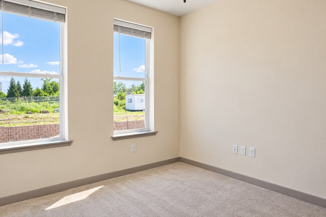 Atlantic Blvd Apartments