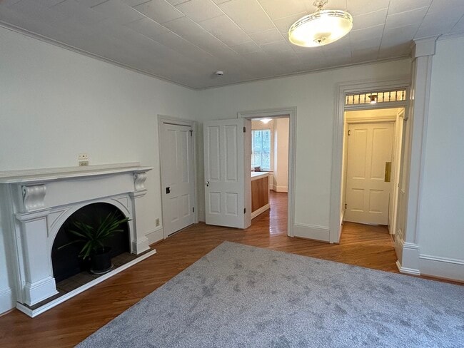 Photo - 305 W 3rd St Unit #1   1st floor