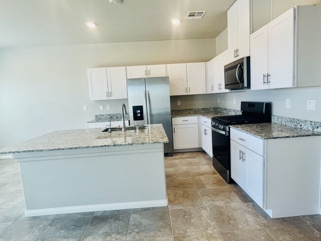 Photo - 4 Bd, 3 Bth, Newer Home, Granite Countertops and Entertainer’s Dream!