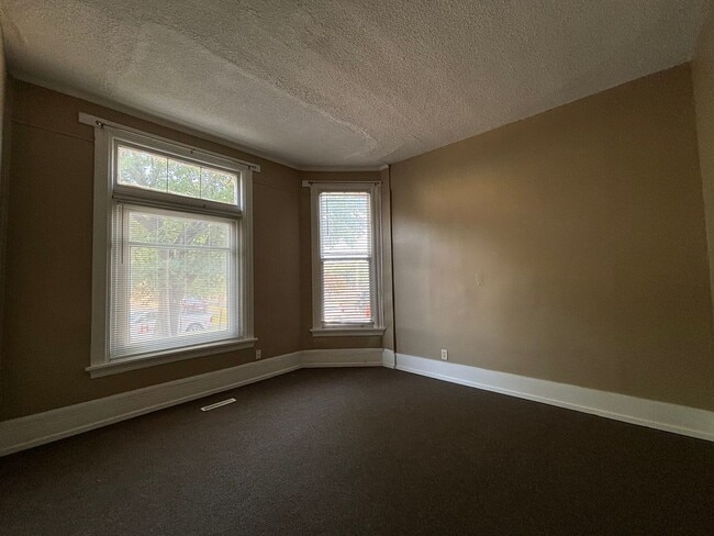 Photo - 783 6th St E Unit 3