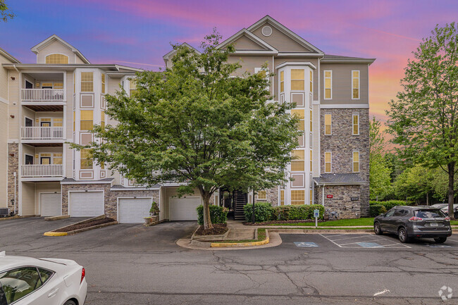 Building Photo - 506 Sunset View Terrace SE Rental