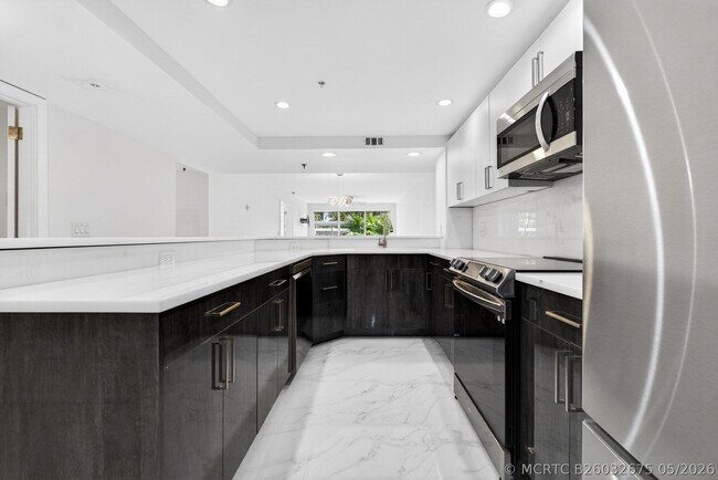 3901 S Flagler Dr Unit 105