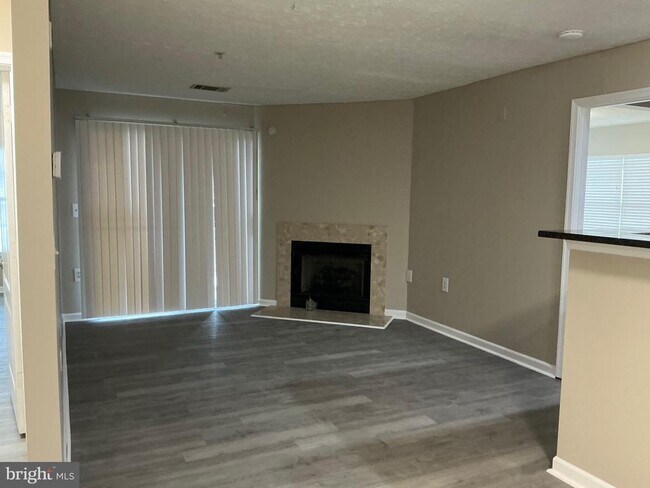 Photo - 8961 Town Center Cir Unit 1-101