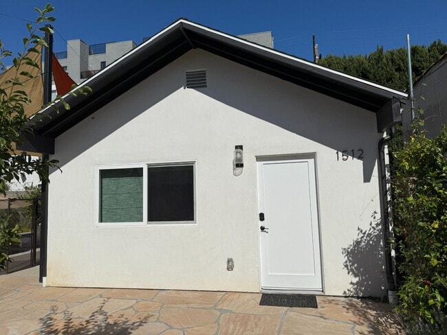 Building Photo - 1510 S Point View St Unit 1512 Rental