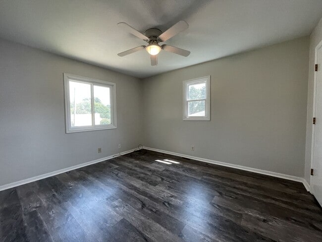 Photo - 7508 Elm Dr