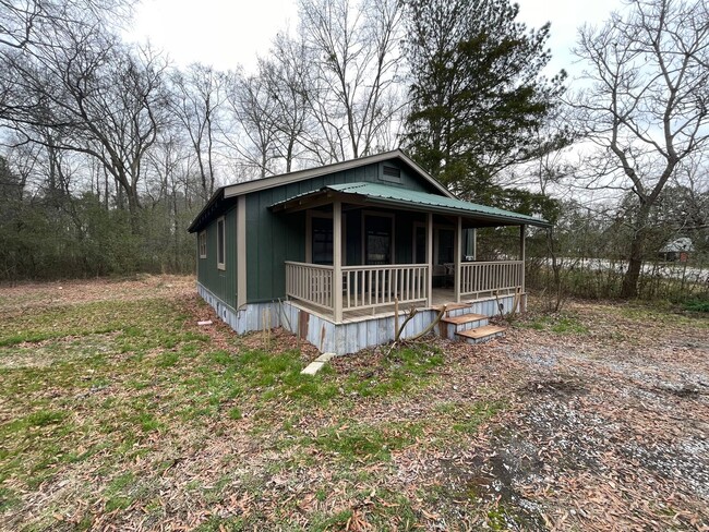 Renovated 2/1 House in Armuchee- $995 - Renovated 2/1 House in Armuchee- $995