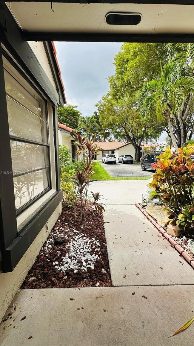 Photo - 15210 SW 48th Terrace