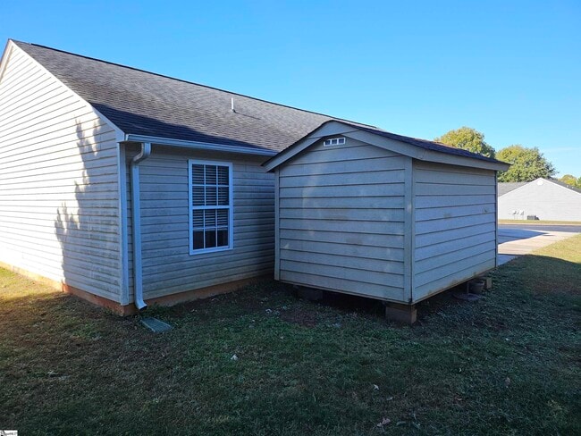 Photo - 132 Falcon Ridge Dr