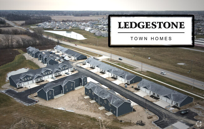 Ledgestone Townhomes - Ledgestone Townhomes