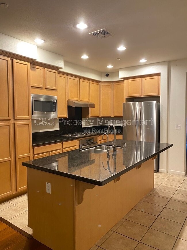 Photo - 1657 Prime Pl