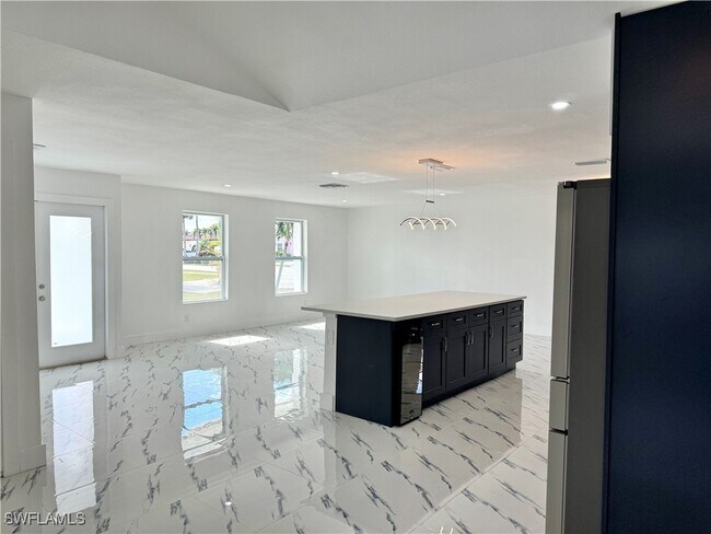 Photo - 335 SW 48th Terrace