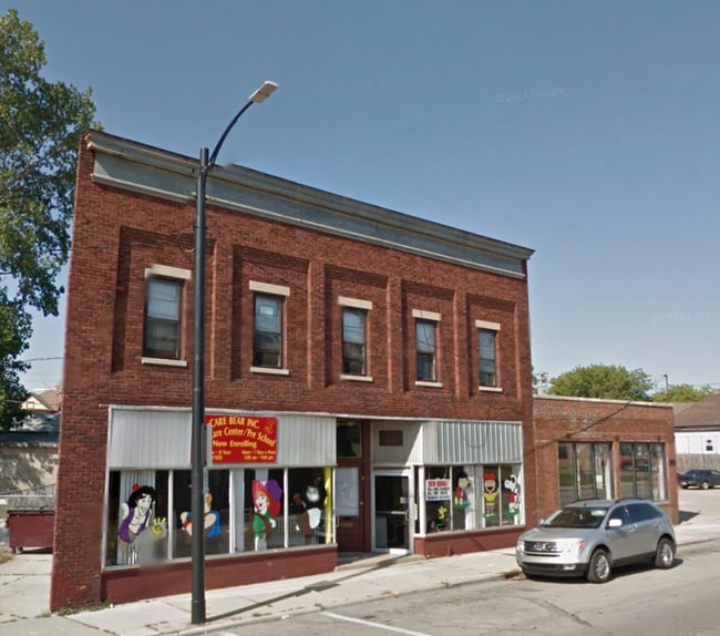 Building Photo - 1300 Douglas Ave Unit 3