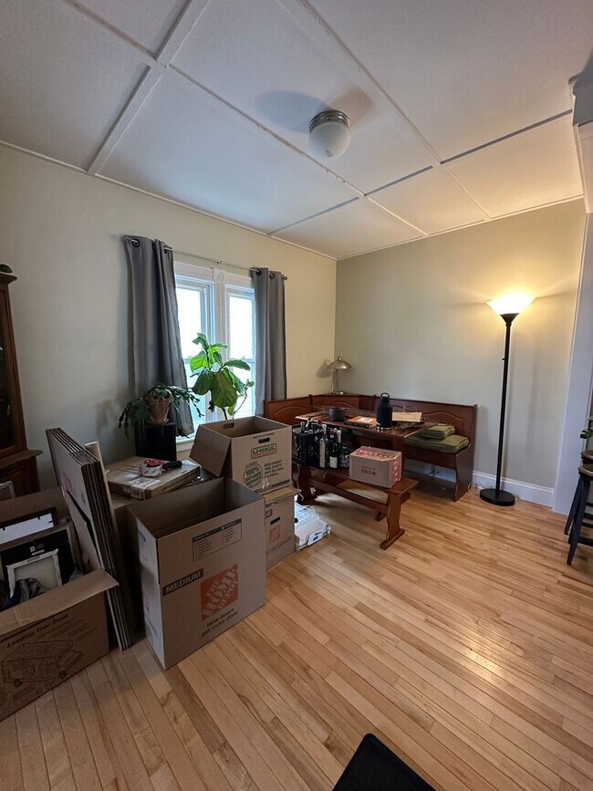 Photo - 147- 149 Veazie Unidad 147 Veazie