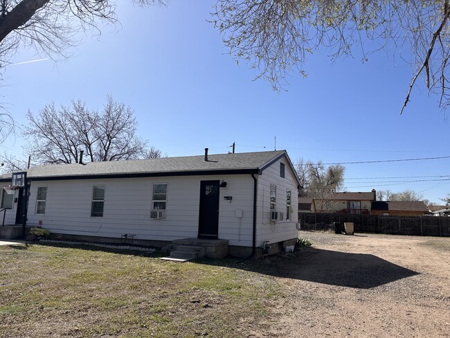 Front of house - 1134 Brighton St Unit B
