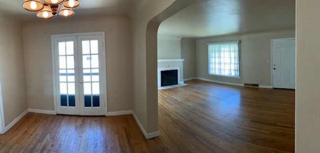 Photo - Comstock 3Bed/2bath Bungalow #1555