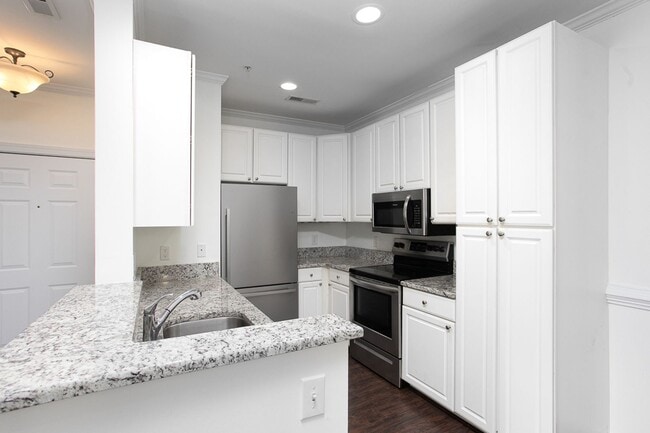 Photo - Beautiful 2 Bedroom Condo in Southern Village!