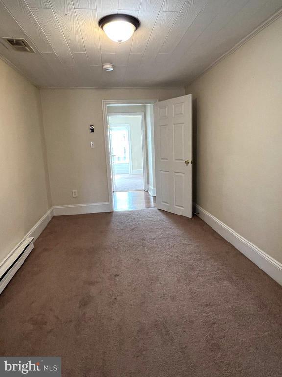 Photo - 204 W Washington St