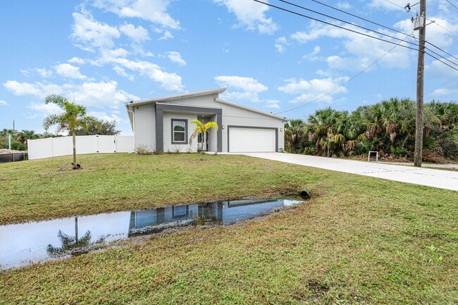 Photo - 448 St Andre Blvd