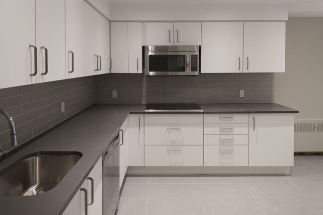 Photo - 3495 Rue de la Montagne Unit 105